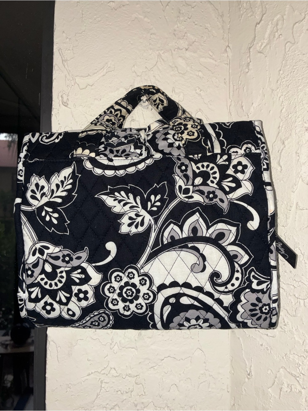 Hanging Travel Organizer Toiletry Bag Black White Paisley Quilted - Picture 3 of 7